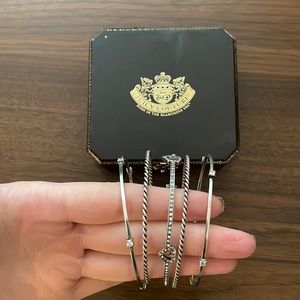 Adorable set of 5 Juicy Couture bangles